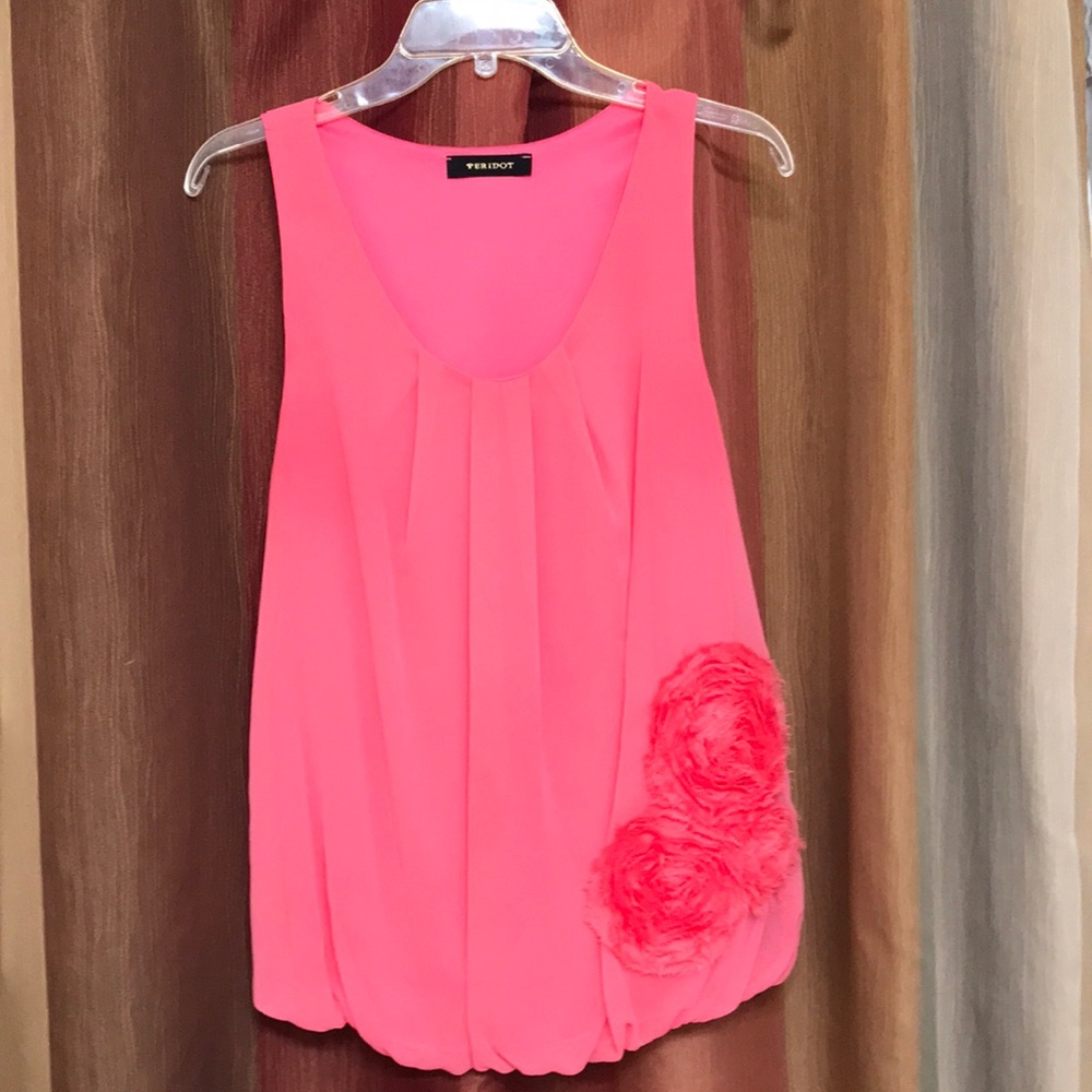 Feminine Summer Top - Size L
